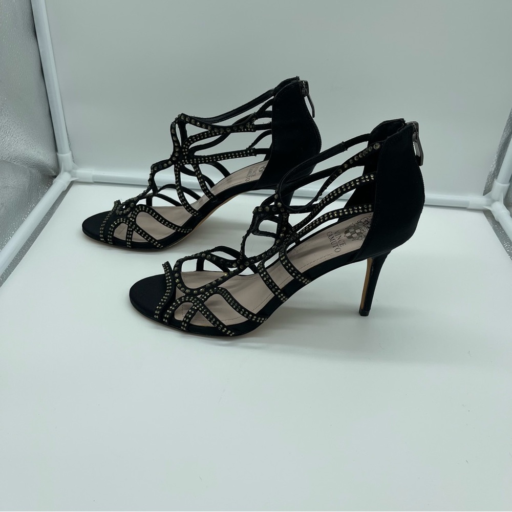 Vince Camuto black satin heels/Leather sole Size 8M/38 VC-WESSI EUC